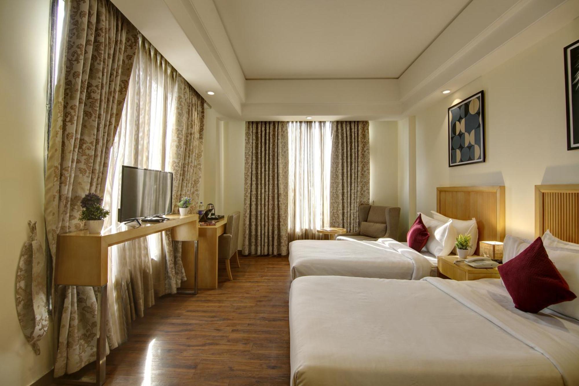 Saltstayz Select - Galleria Market & Golf Course Road Gurgaon Exterior foto